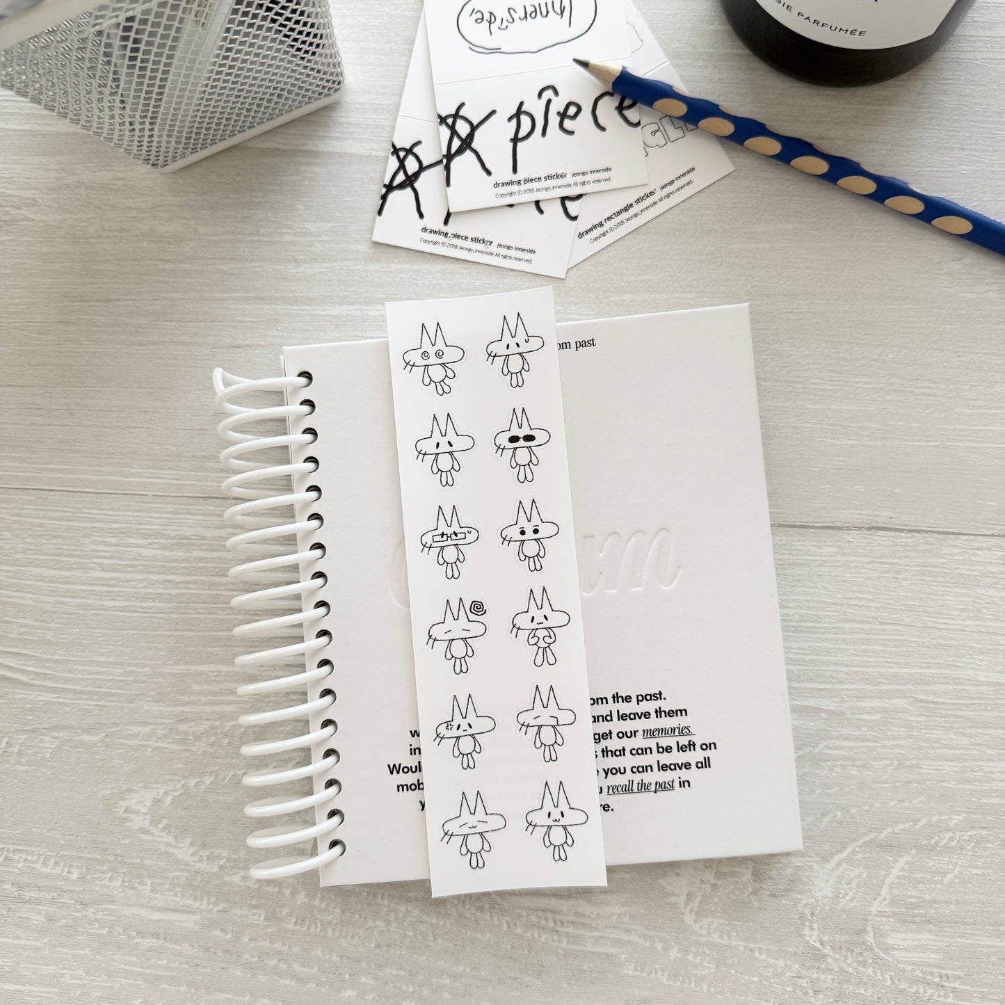 Jeongo Innerside Cat Sticker / White