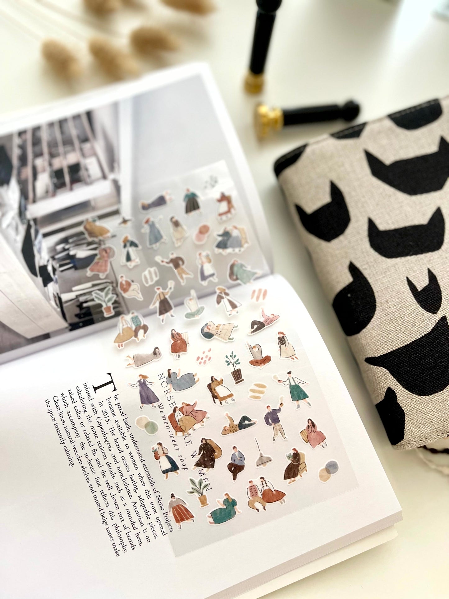 Mind Wave Cozy Sticker // Relax