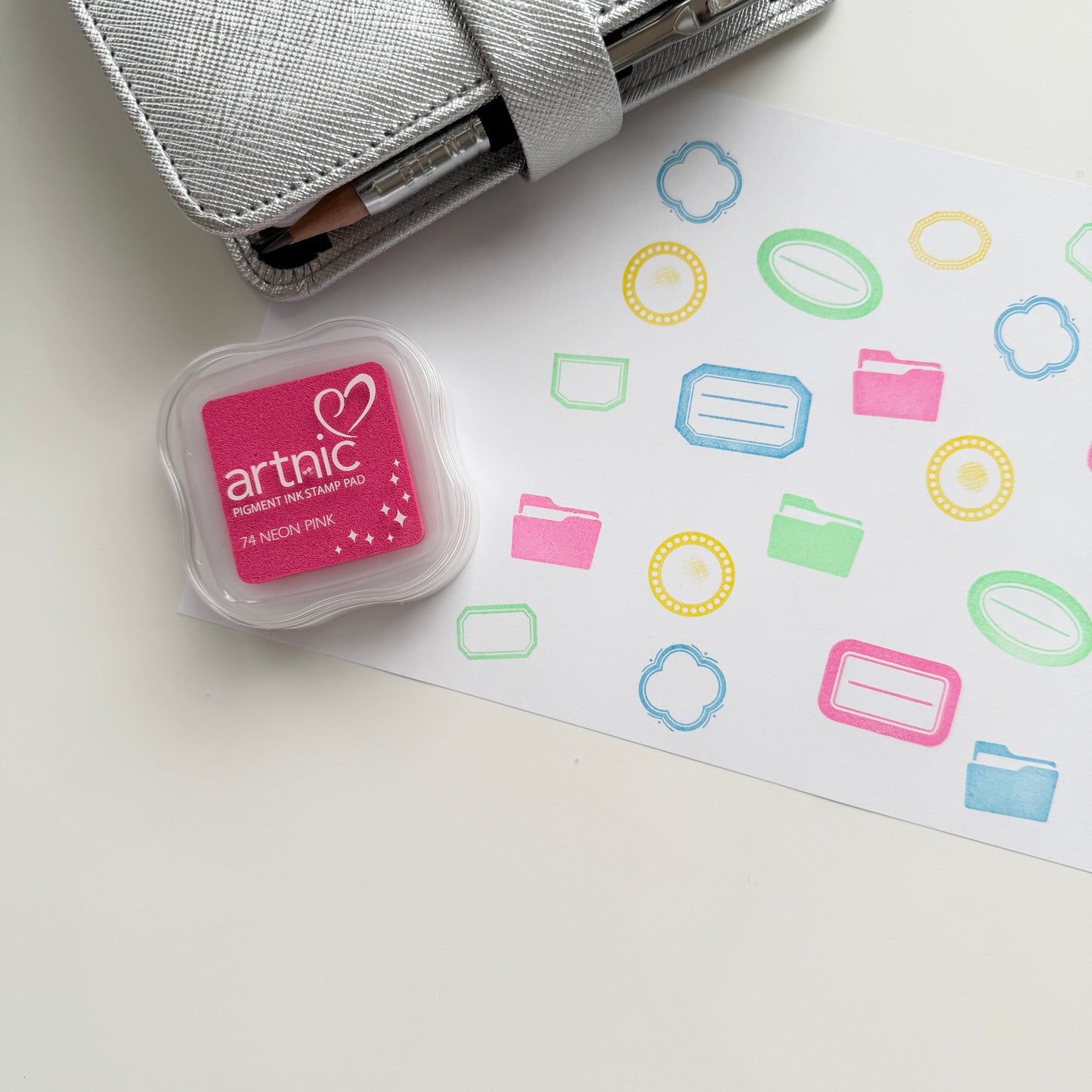 Artnic Neon Ink Pad // 5 Colors