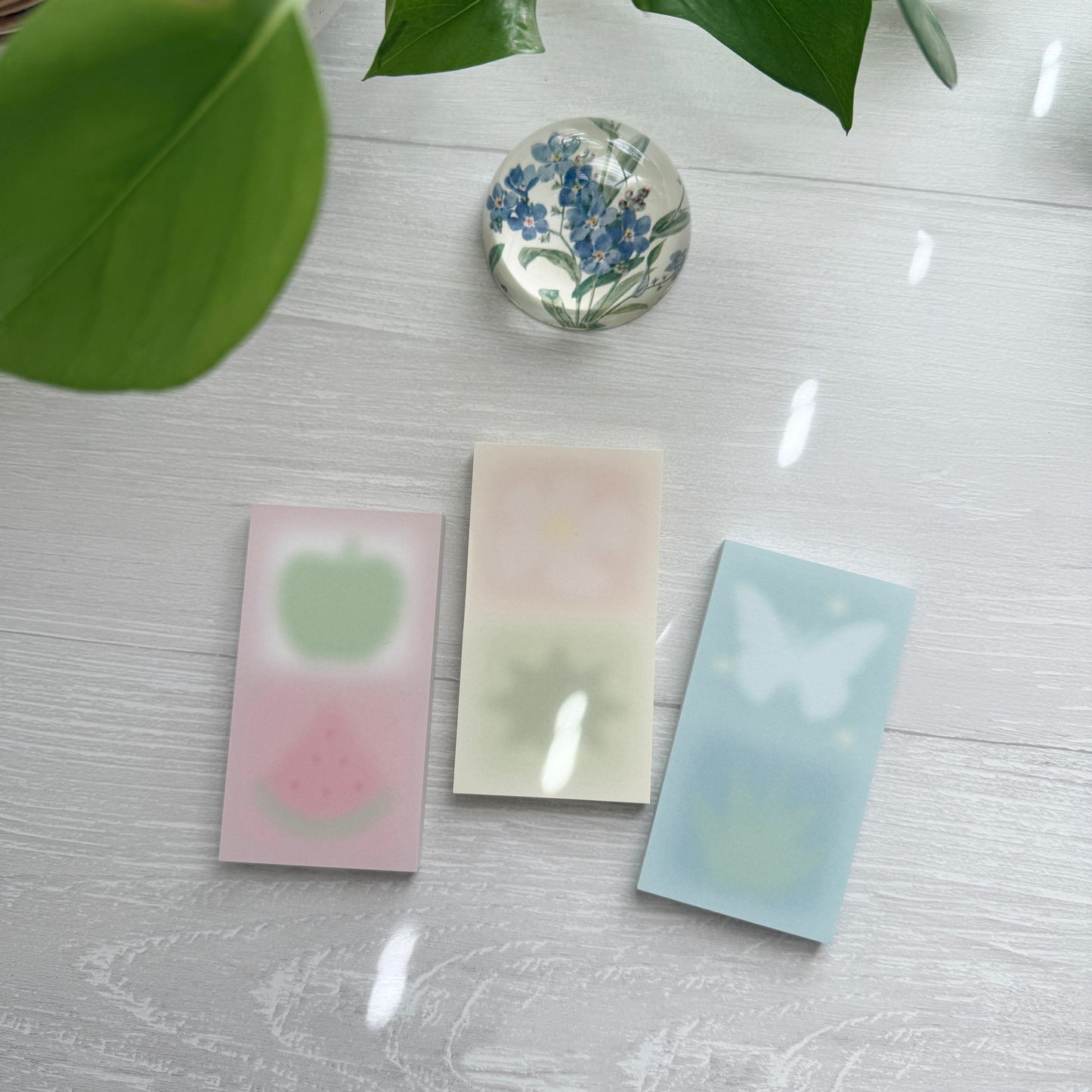 Organize a bit Blurry Memo Pad / 3 Designs