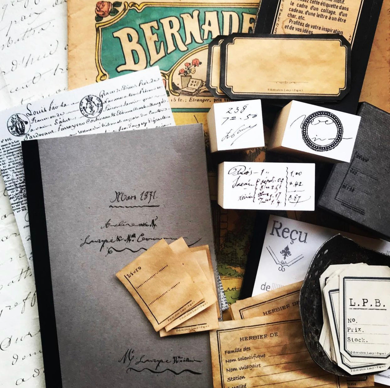 Lamp x Paperi Original Rubber Stamp// Memorandum