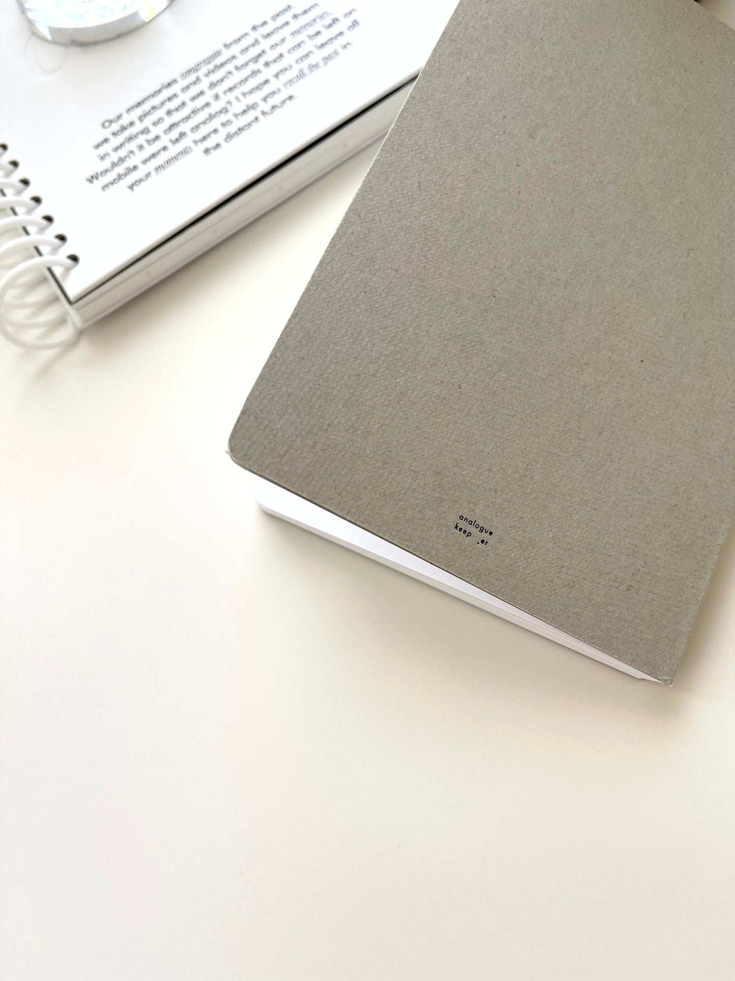 [ PRE-ORDER ] Analogue Keeper 2026 Weekly Journal
