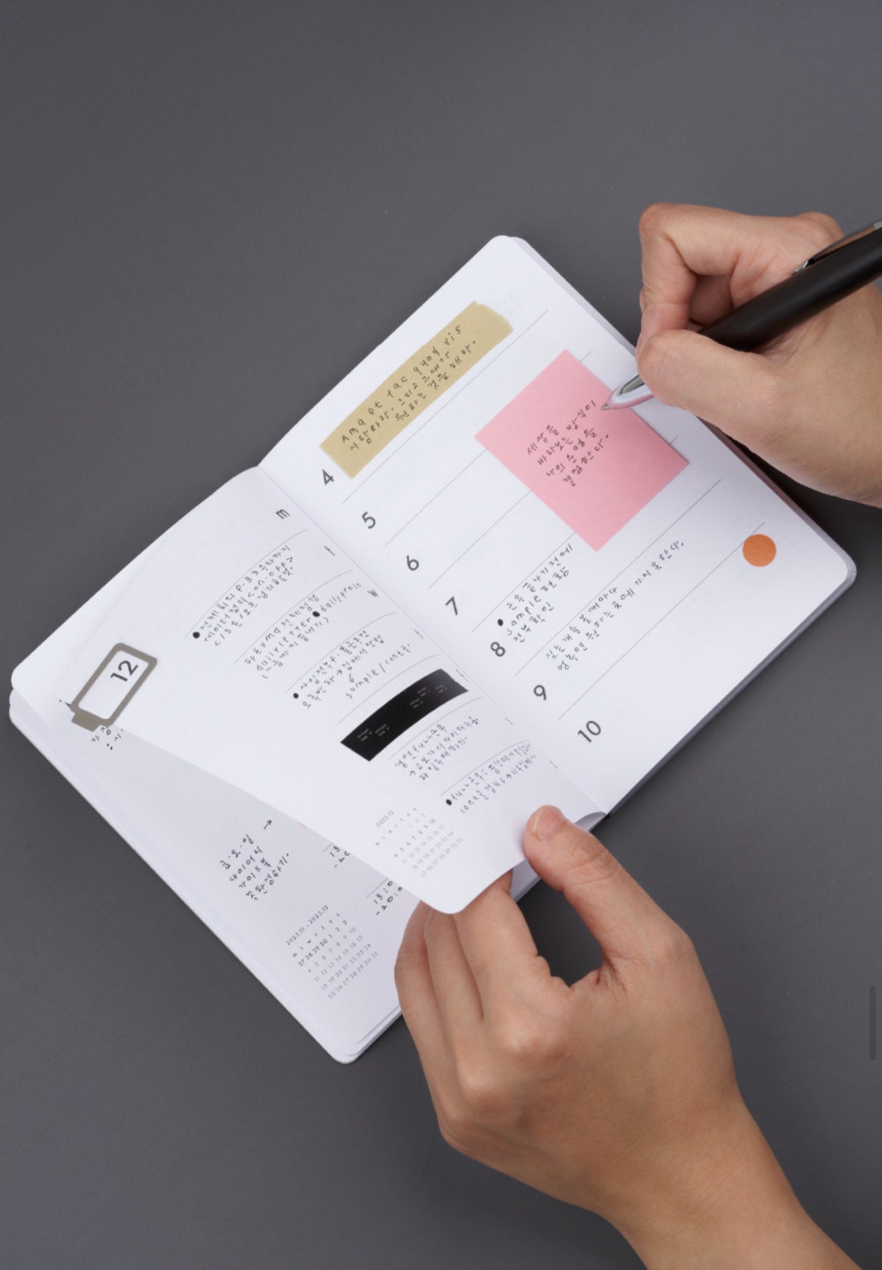 [ PRE-ORDER ] Analogue Keeper 2026 Weekly Journal