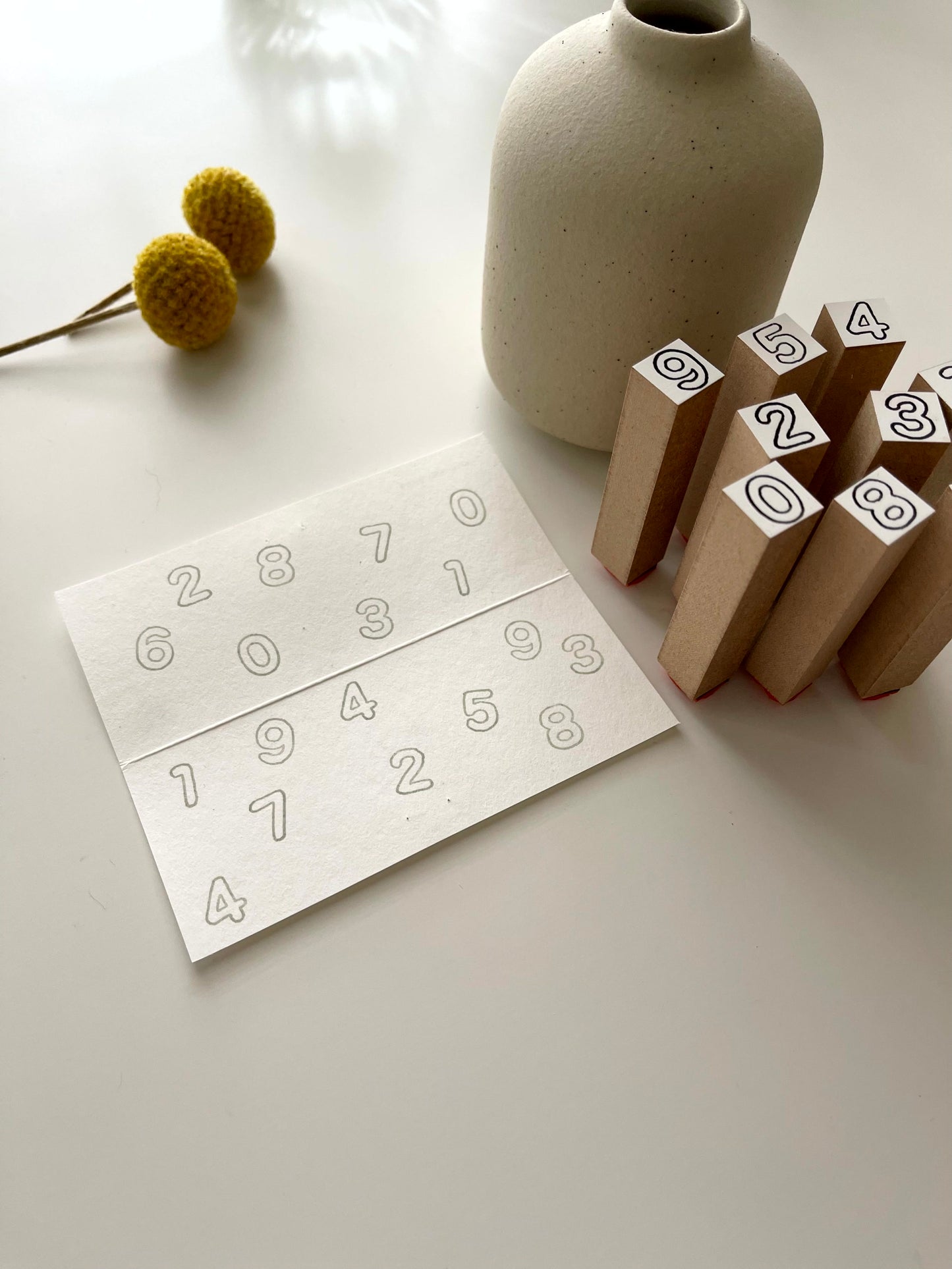 Oscolabo Hollow Number Stamp Set