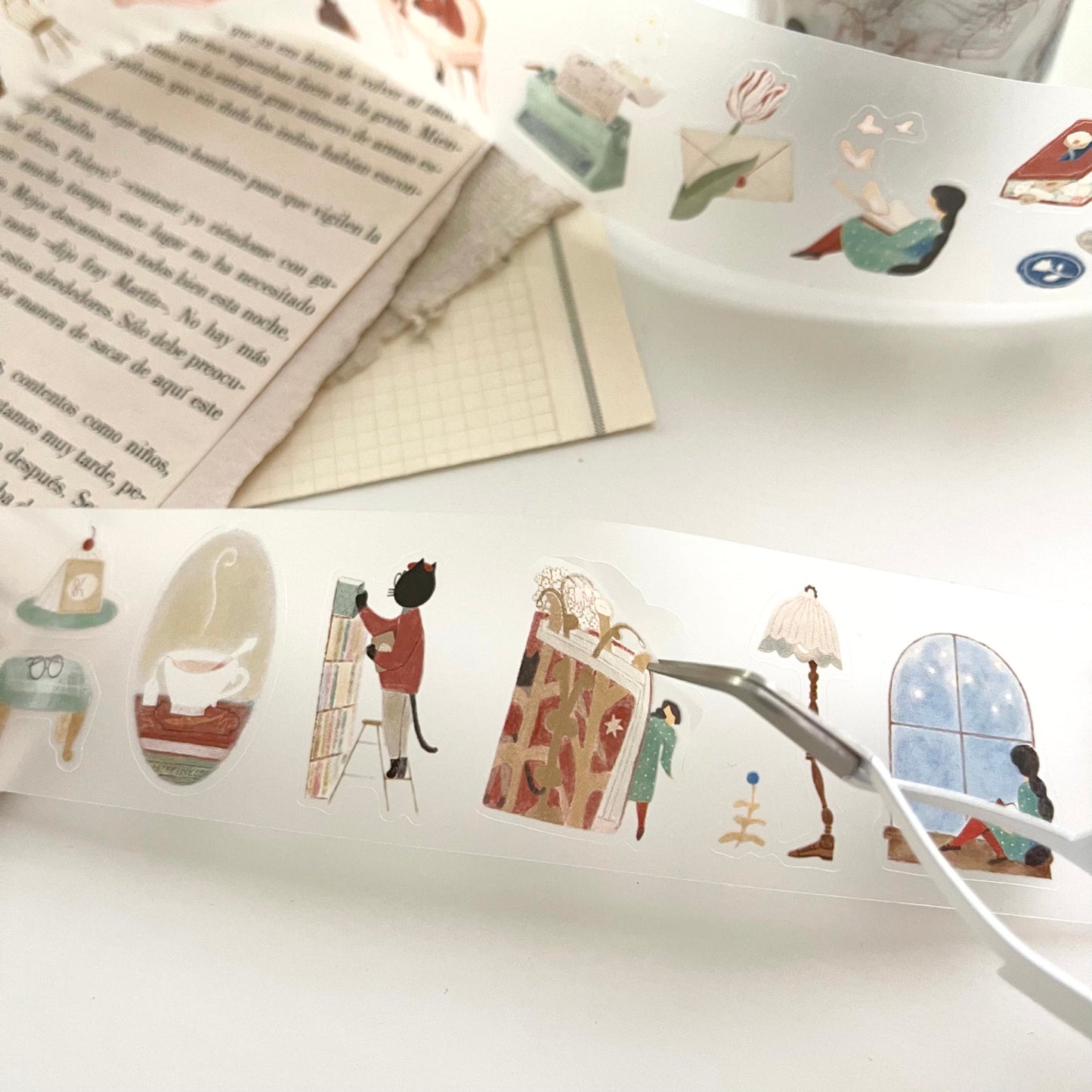 Teayou The Enchanted Library Kiss-cut Sticker Roll