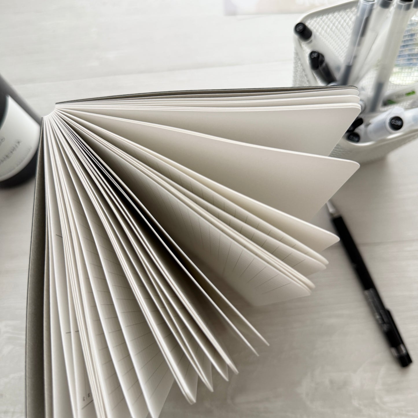 Analogue Keeper 2025 NEW Weekly Book