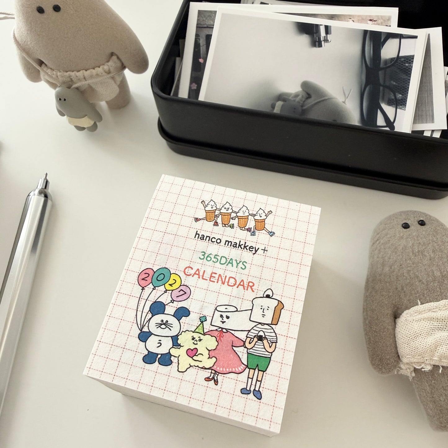 2027 Hanko Makkey Mini Daily Calendar