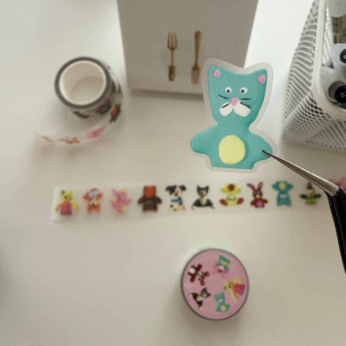 Sosom room Peekaboo Sticker Roll