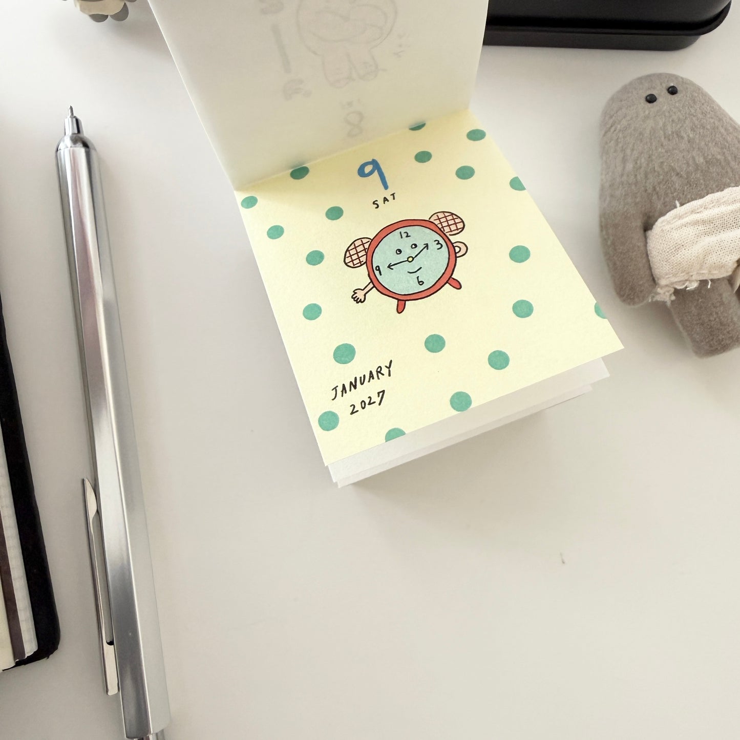 2027 Hanko Makkey Mini Daily Calendar