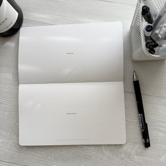 Analogue Keeper 2025 NEW Weekly Book