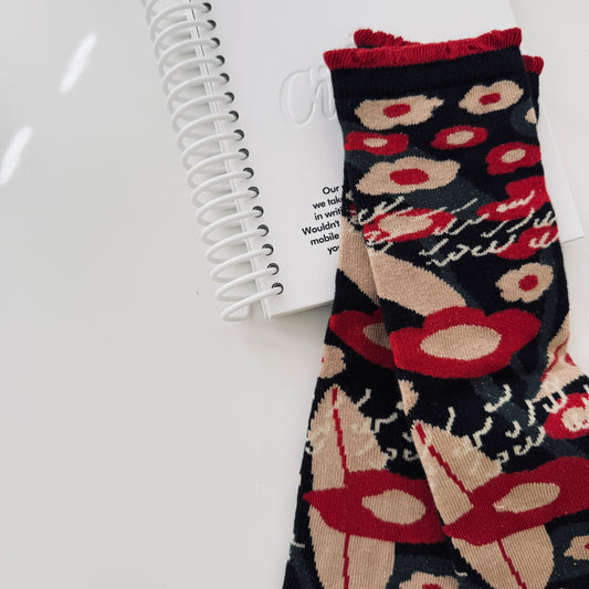 A Kind of Café Women's Joyful Socks / Red