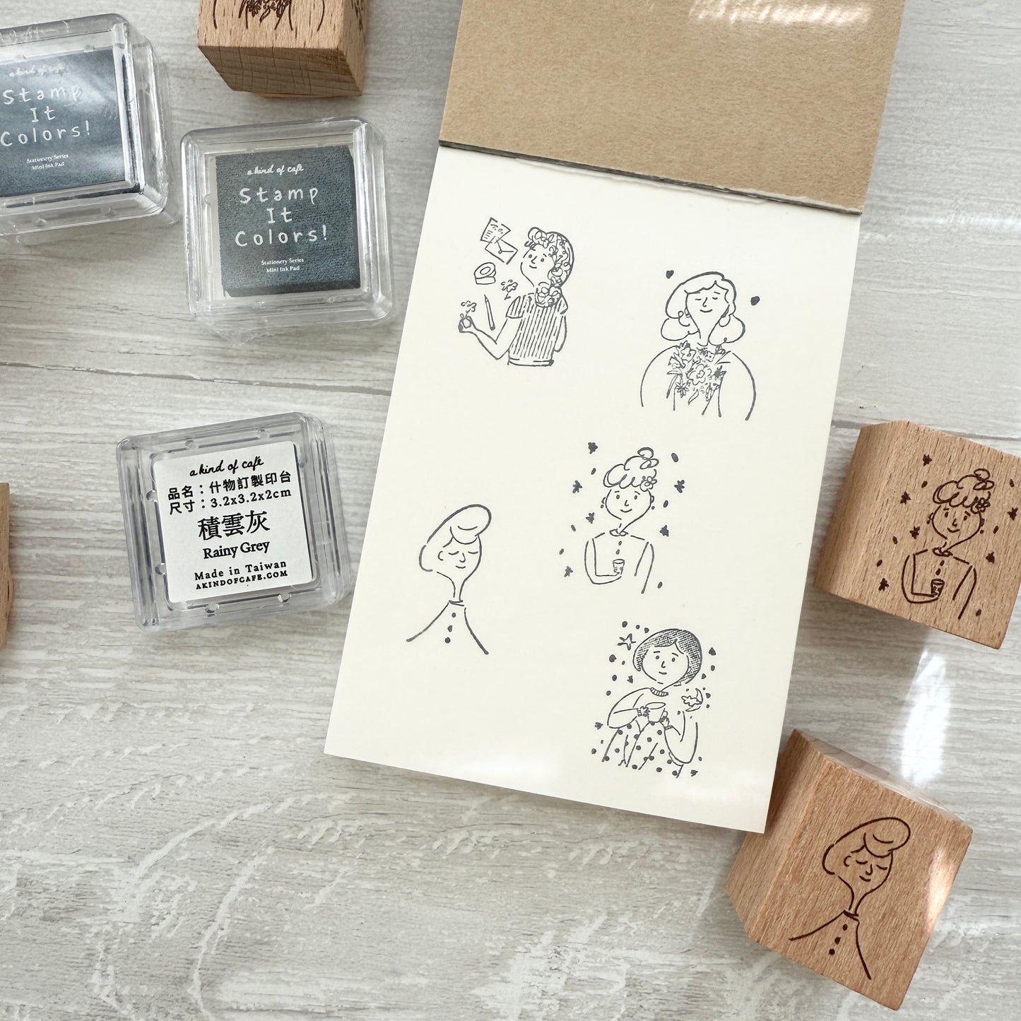 A kind of cafe Stamp it Colors Ink Pad / Rainy Grey