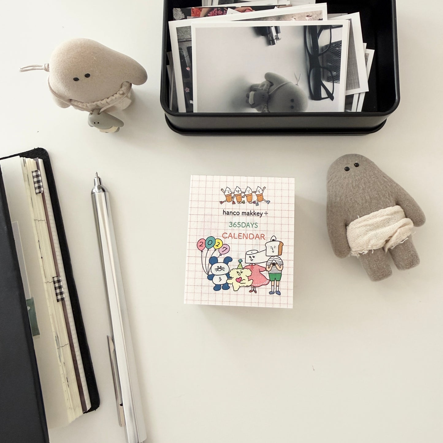 2027 Hanko Makkey Mini Daily Calendar