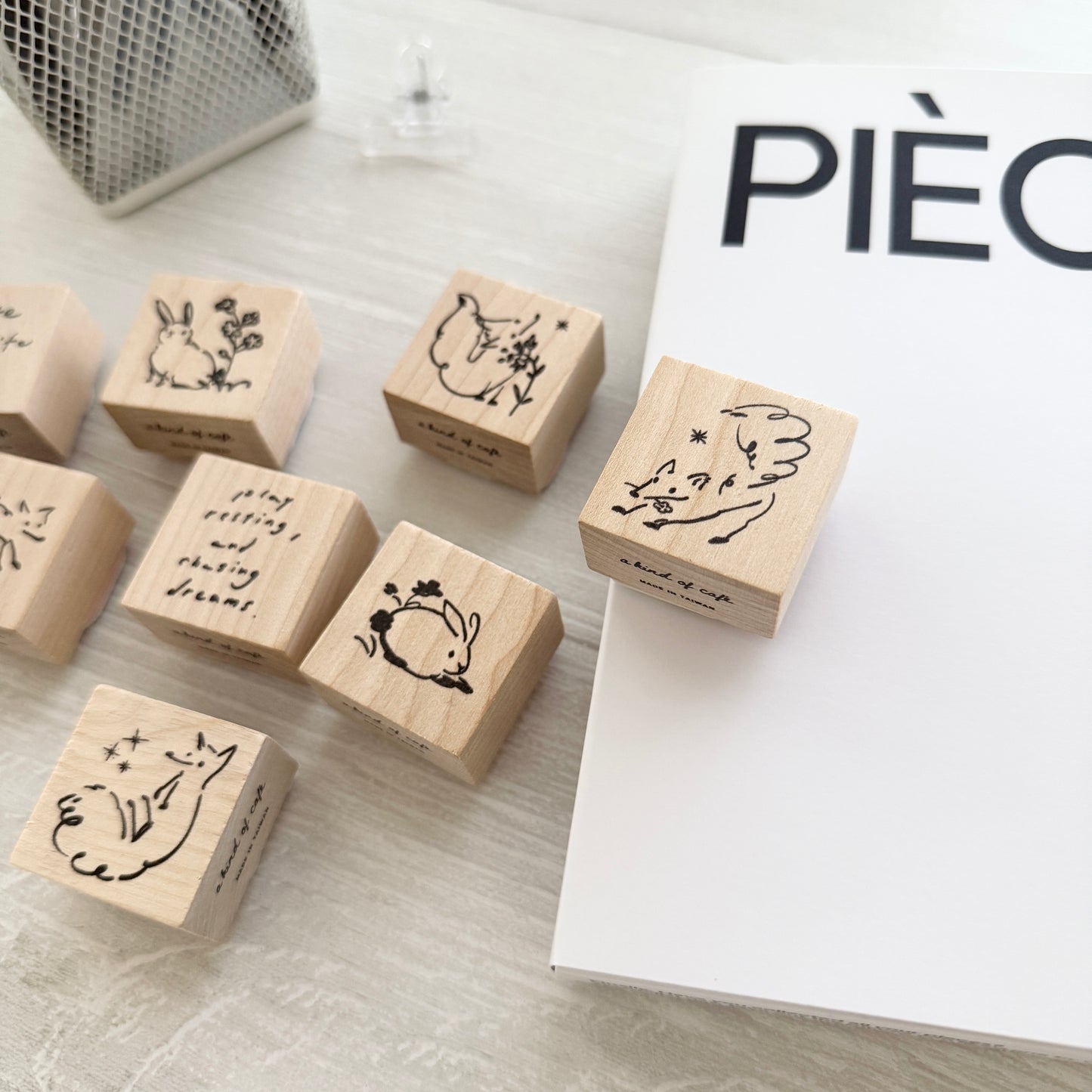 A Kind of Café Humming Breeze Stamp Set