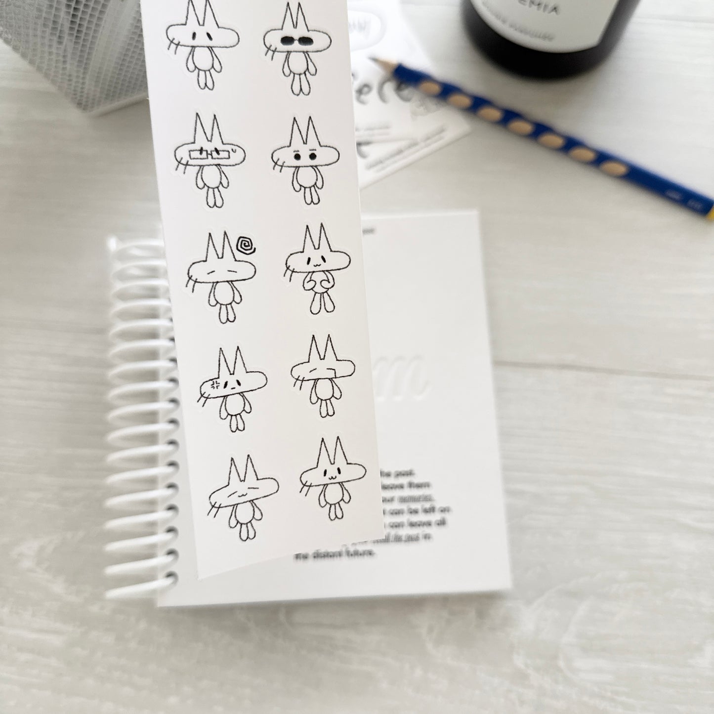 Jeongo Innerside Cat Sticker / White