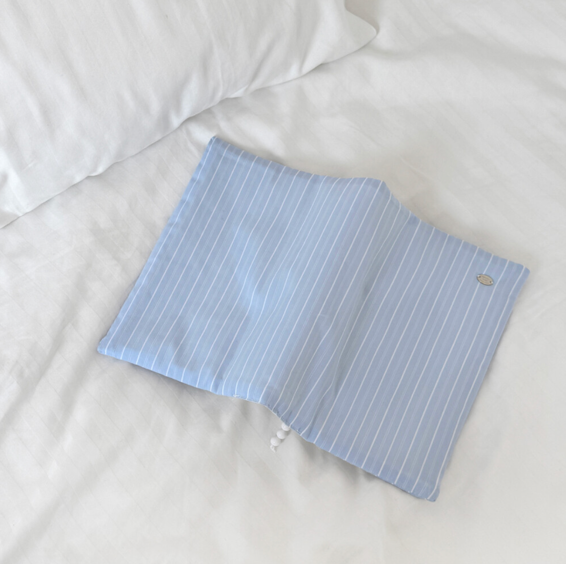 Organize a bit Blue Stripe Book Cover