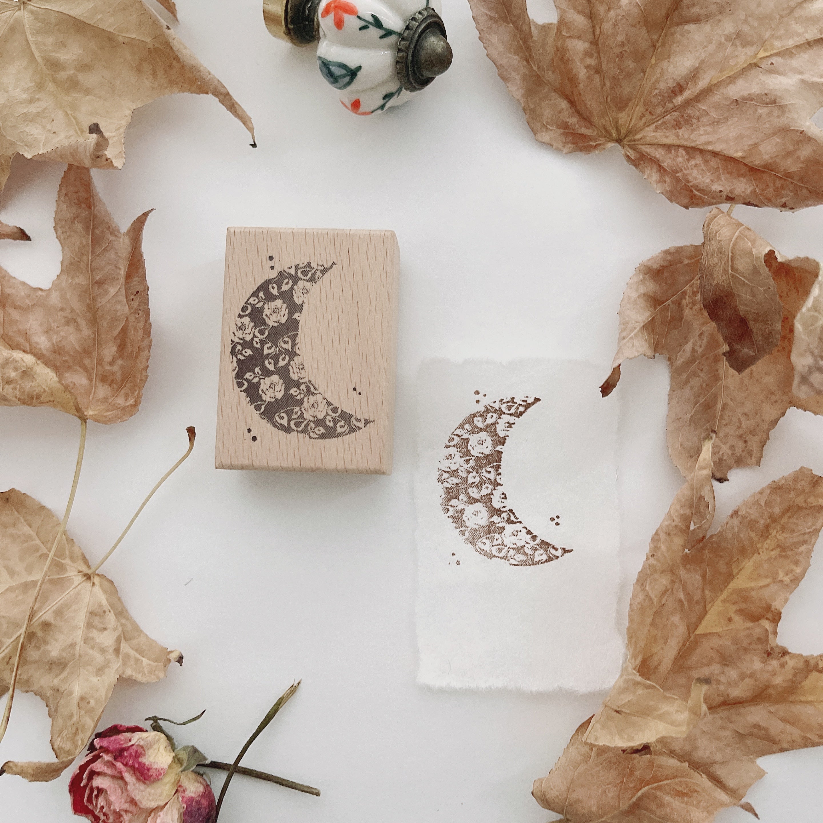 Hanen Studio Rubber Stamp | Lace Moon – Journal Station